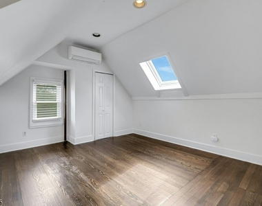 52 Madison St - Photo Thumbnail 25