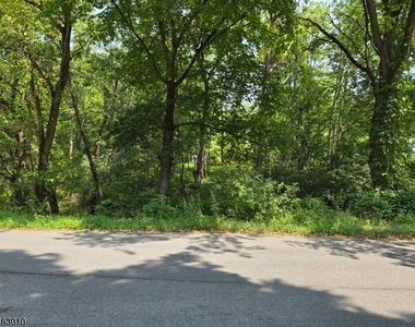 1041 Ridge St B41 - Photo Thumbnail 9