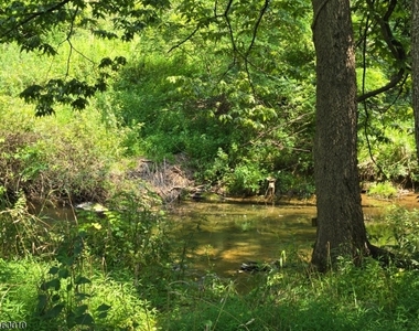 1041 Ridge St B41 - Photo Thumbnail 11
