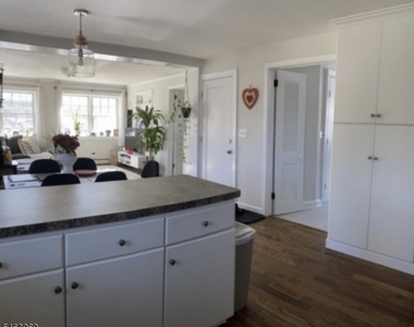 1 Union Ave - Photo Thumbnail 2