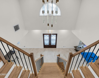 22 Meadow Lane - Photo Thumbnail 5