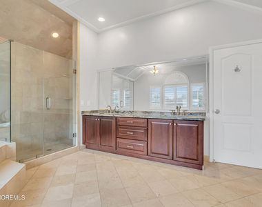 22 Meadow Lane - Photo Thumbnail 19