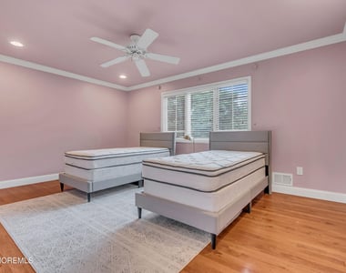 22 Meadow Lane - Photo Thumbnail 23