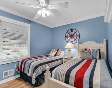 552 Ocean Road - Photo Thumbnail 10