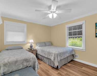 552 Ocean Road - Photo Thumbnail 11