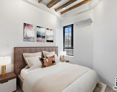 105 Berry Street - Photo Thumbnail 3