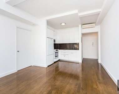 West 91st Street - Photo Thumbnail 1