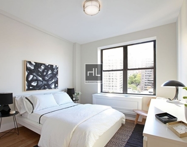 West 91st Street - Photo Thumbnail 1