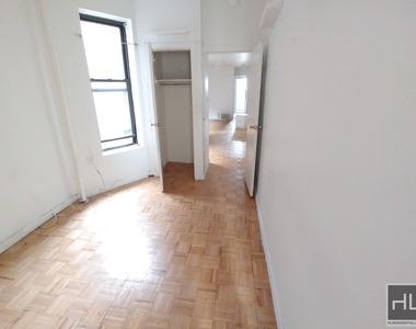 East 89 Street - Photo Thumbnail 2