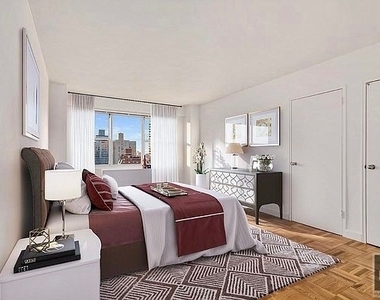 York Avenue - Photo Thumbnail 1