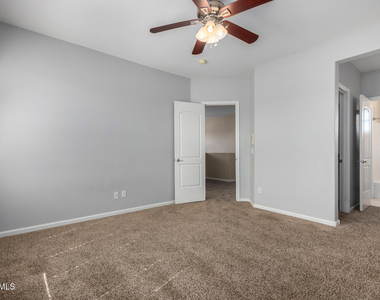13746 W Cypress Street - Photo Thumbnail 16