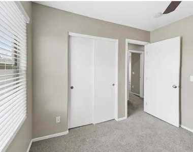 16451 W Paso Trail - Photo Thumbnail 7