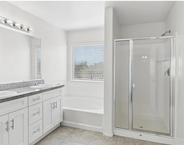 16451 W Paso Trail - Photo Thumbnail 12