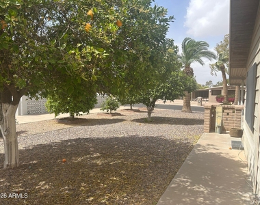 9002 E Citrus Lane S - Photo Thumbnail 20