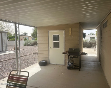 9002 E Citrus Lane S - Photo Thumbnail 18