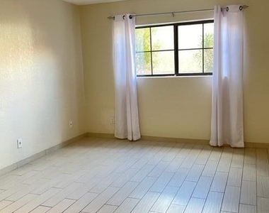 10080 E Mountainview Lake Drive - Photo Thumbnail 2