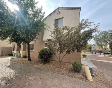 1332 E Dunbar Drive - Photo Thumbnail 1