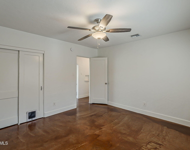 331 W Edgemont Avenue - Photo Thumbnail 21