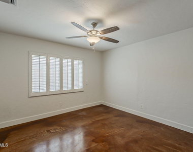 331 W Edgemont Avenue - Photo Thumbnail 20