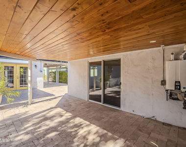 331 W Edgemont Avenue - Photo Thumbnail 42