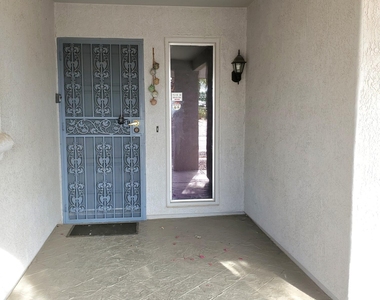 18019 N 132nd Avenue - Photo Thumbnail 3