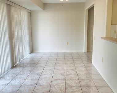 18019 N 132nd Avenue - Photo Thumbnail 8