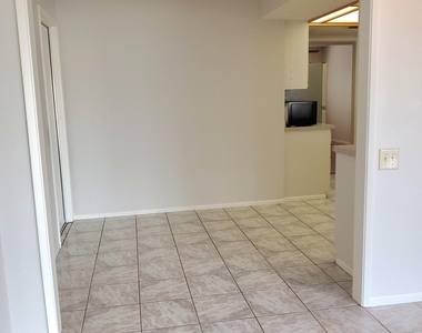 18019 N 132nd Avenue - Photo Thumbnail 14