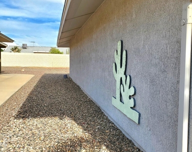 18019 N 132nd Avenue - Photo Thumbnail 5