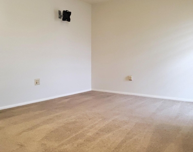 18019 N 132nd Avenue - Photo Thumbnail 21
