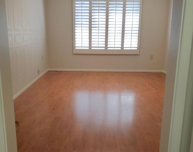 18019 N 132nd Avenue - Photo Thumbnail 16