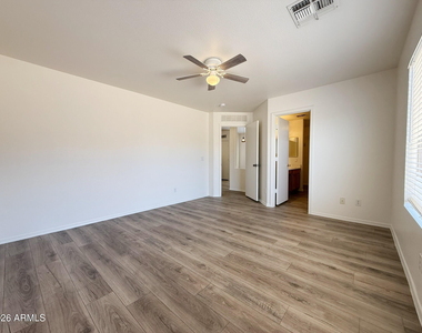 14330 N 129th Avenue - Photo Thumbnail 4