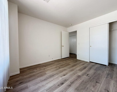 14330 N 129th Avenue - Photo Thumbnail 21