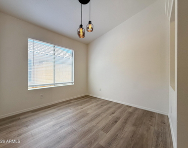 14330 N 129th Avenue - Photo Thumbnail 16