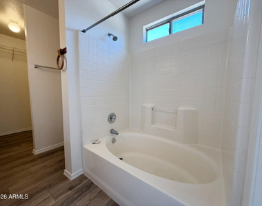 14330 N 129th Avenue - Photo Thumbnail 18