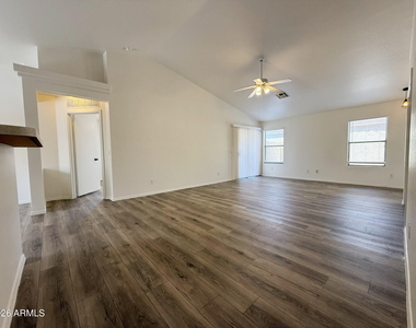 14330 N 129th Avenue - Photo Thumbnail 13