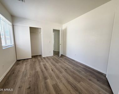 14330 N 129th Avenue - Photo Thumbnail 7
