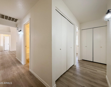 14330 N 129th Avenue - Photo Thumbnail 22