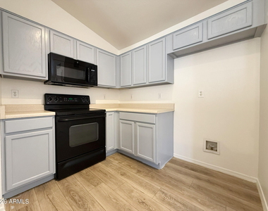 14330 N 129th Avenue - Photo Thumbnail 14
