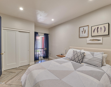 5750 N Scottsdale Road - Photo Thumbnail 11