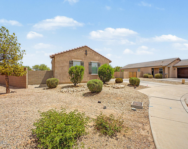 2564 E Alvaro Trail - Photo Thumbnail 1