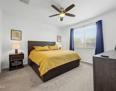 2564 E Alvaro Trail - Photo Thumbnail 11
