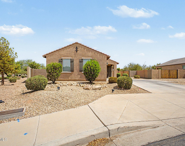 2564 E Alvaro Trail - Photo Thumbnail 2