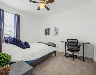 2564 E Alvaro Trail - Photo Thumbnail 15