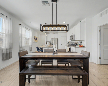 2564 E Alvaro Trail - Photo Thumbnail 7