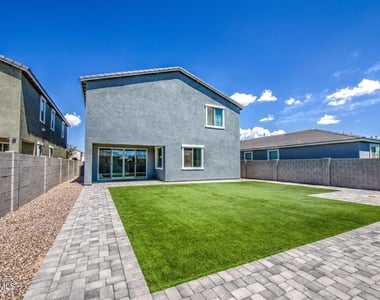 11341 E Ulysses Avenue - Photo Thumbnail 58