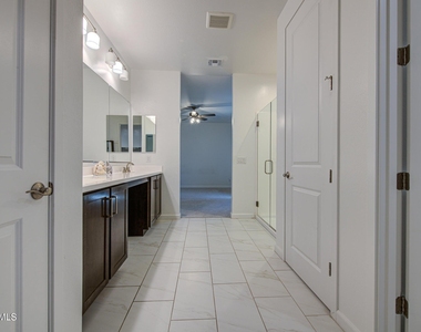 11341 E Ulysses Avenue - Photo Thumbnail 28