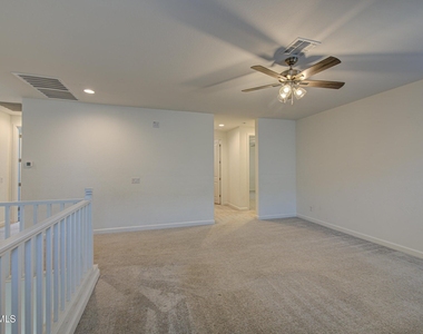 11341 E Ulysses Avenue - Photo Thumbnail 17