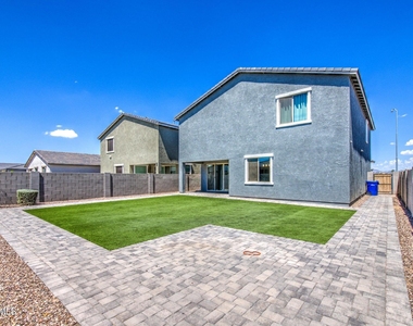 11341 E Ulysses Avenue - Photo Thumbnail 60
