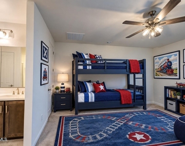 11341 E Ulysses Avenue - Photo Thumbnail 39