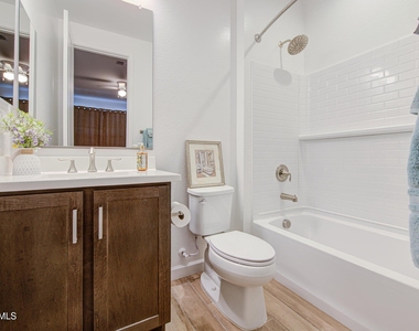 11341 E Ulysses Avenue - Photo Thumbnail 37